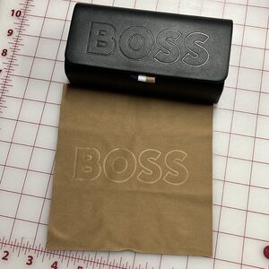 HUGO BOSS NWT Men's Black Sunglass Case Flap/Magnetic Close w/ Microfiber Cloth